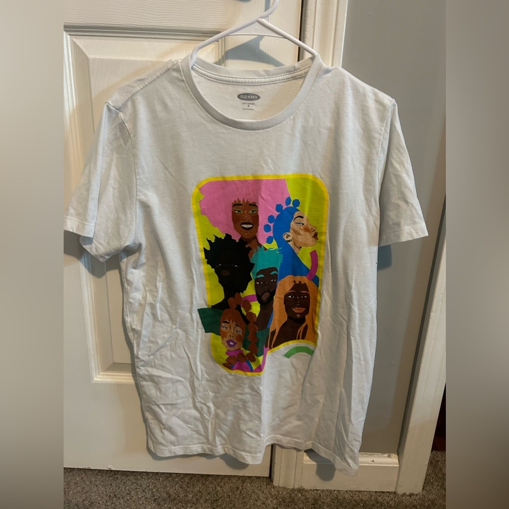 Graphic tee
